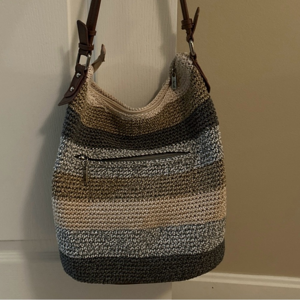 The Sak Sequoia Hobo Bag Leather Shoulder Strap.